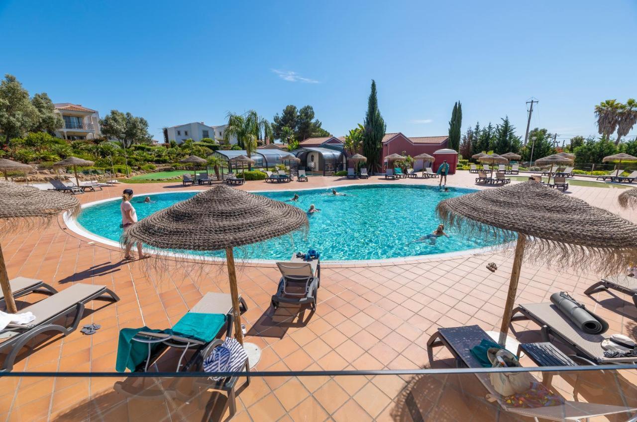Vale Da Lapa Village Resort Carvoeiro  Exterior photo A swimming pool at a hotel in Spain