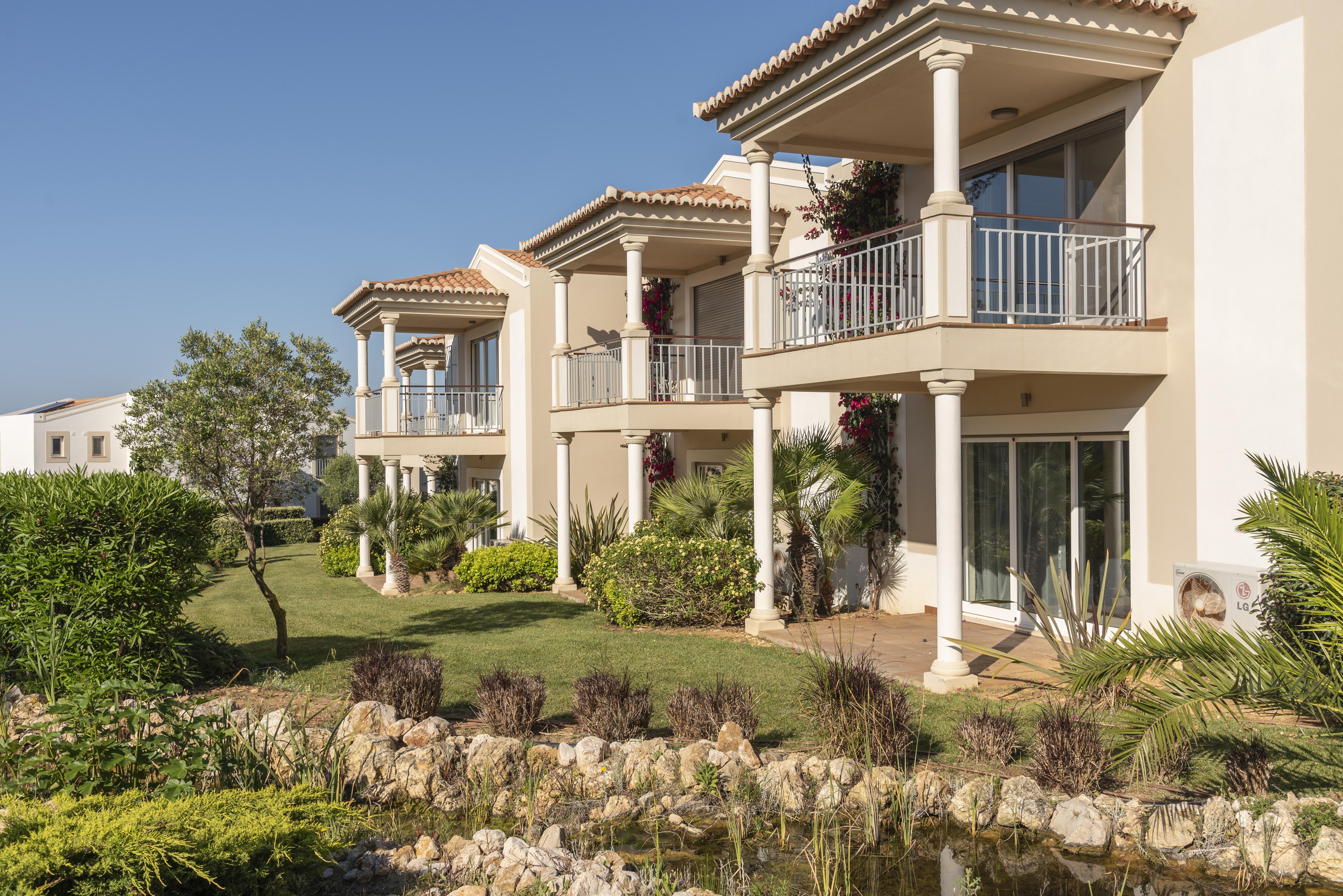 Vale Da Lapa Village Resort Carvoeiro  Exterior photo A typical apartment block in Quinta do Lago