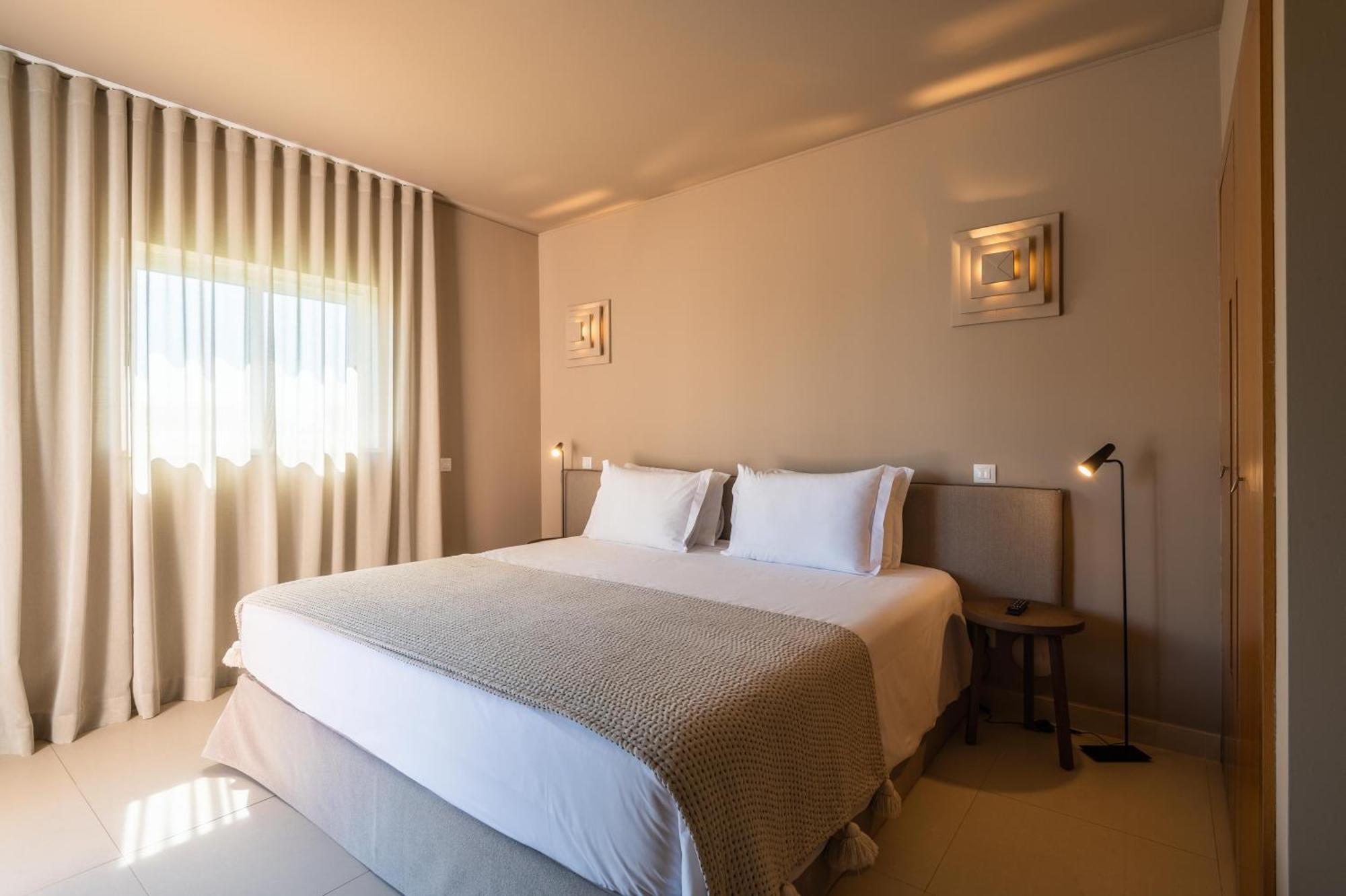 Vale Da Lapa Village Resort Carvoeiro  Exterior photo A bedroom at the hotel