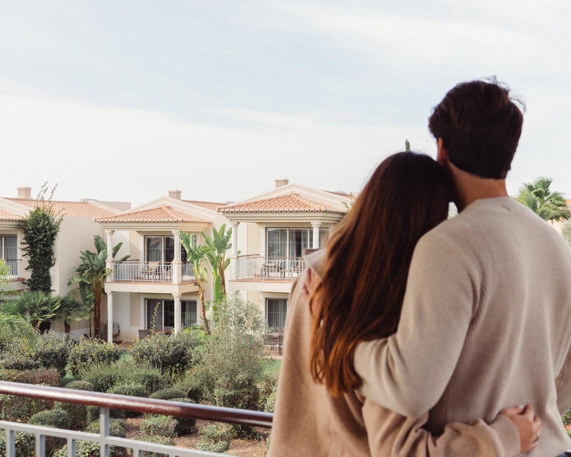 Vale Da Lapa Village Resort Carvoeiro  Exterior photo A couple at a resort